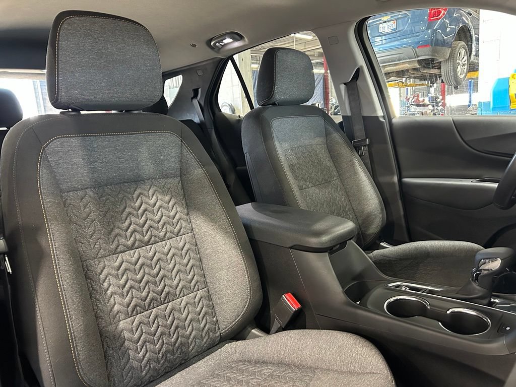 Used 2022 Chevrolet Equinox LT FWD image 36