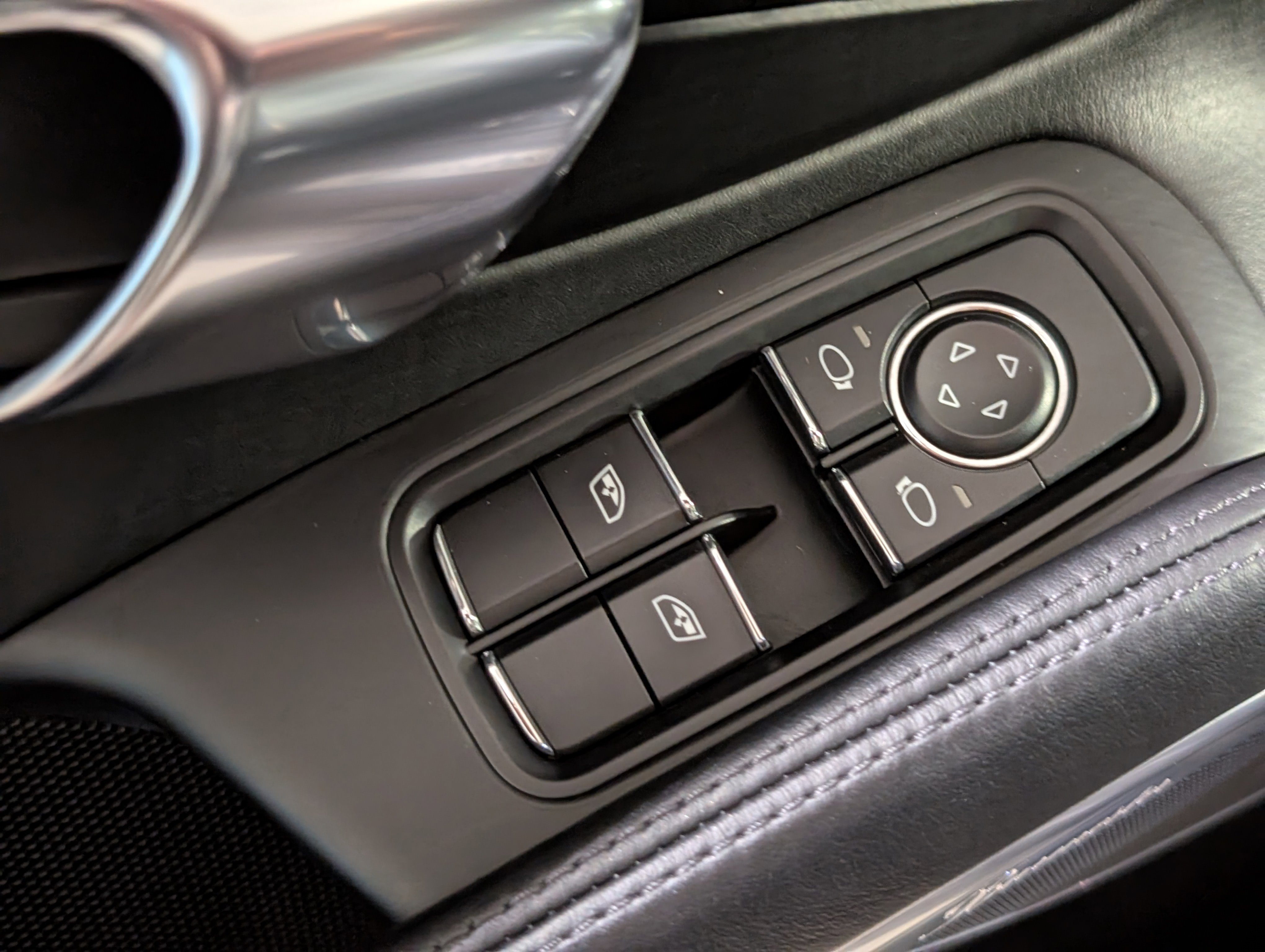 Certified 2019 Porsche 911 Turbo S AWD/4WD image 21
