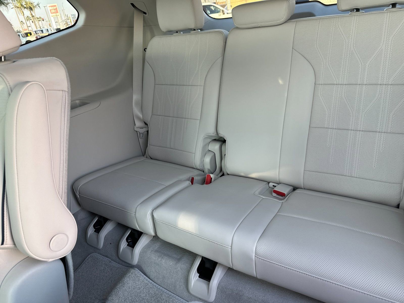 New 2026 Buick Enclave Avenir w/ Super Cruise Package AWD/4WD image 15