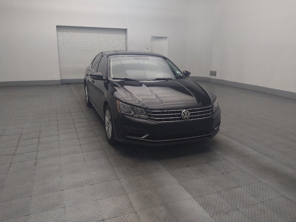 Used 2018 Volkswagen Passat 2.0T SE FWD image 13
