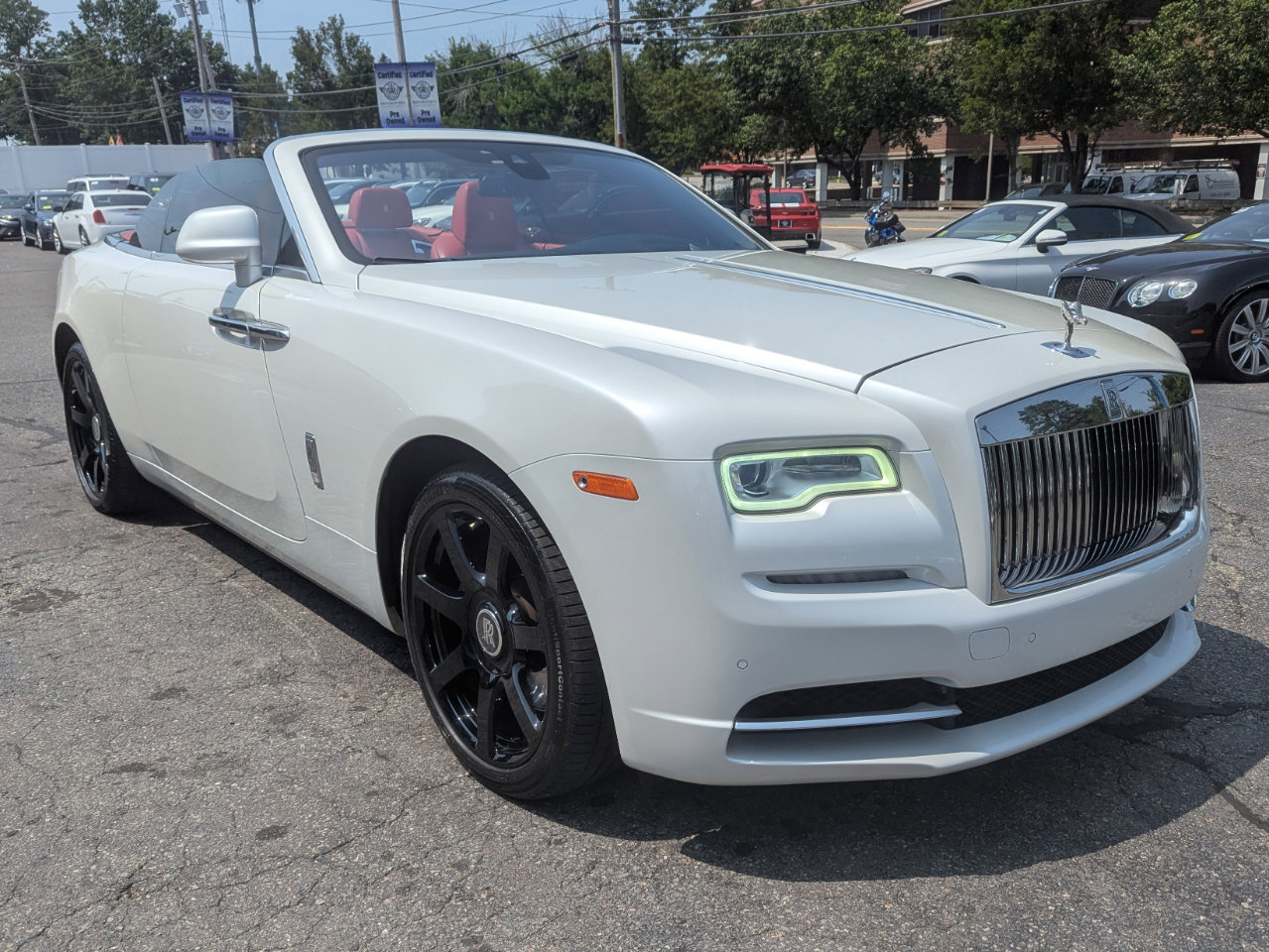 Used 2018 Rolls-Royce Dawn image 63