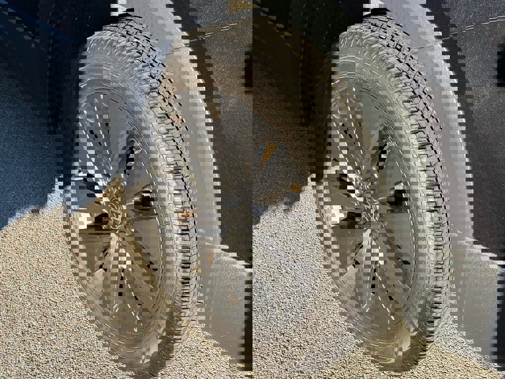 Used 2024 Volkswagen Taos S image 9