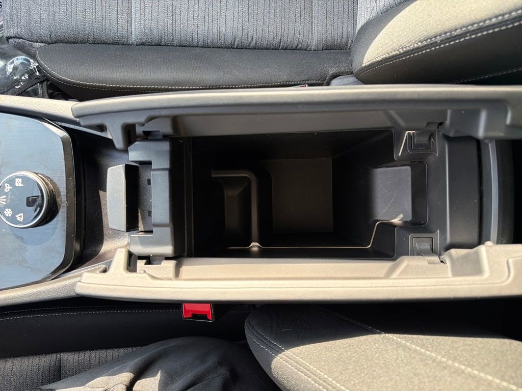 Used 2023 Nissan Rogue SV image 23