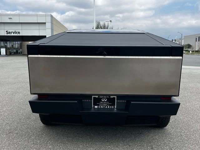 Used 2024 Tesla Cybertruck AWD Crew Cab image 6