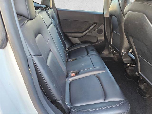 Used 2021 Tesla Model Y Long Range AWD/4WD image 15