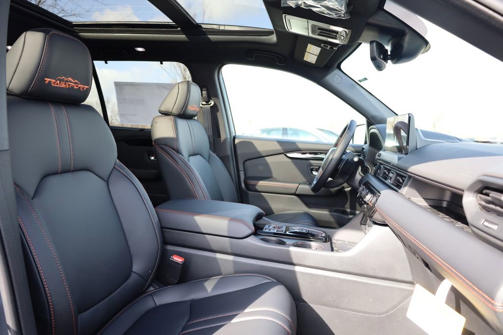 New 2026 Honda Pilot TrailSport image 38