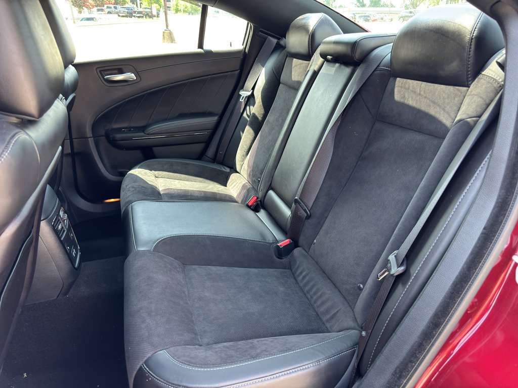 Used 2022 Dodge Charger R/T w/ Plus Group RWD image 13