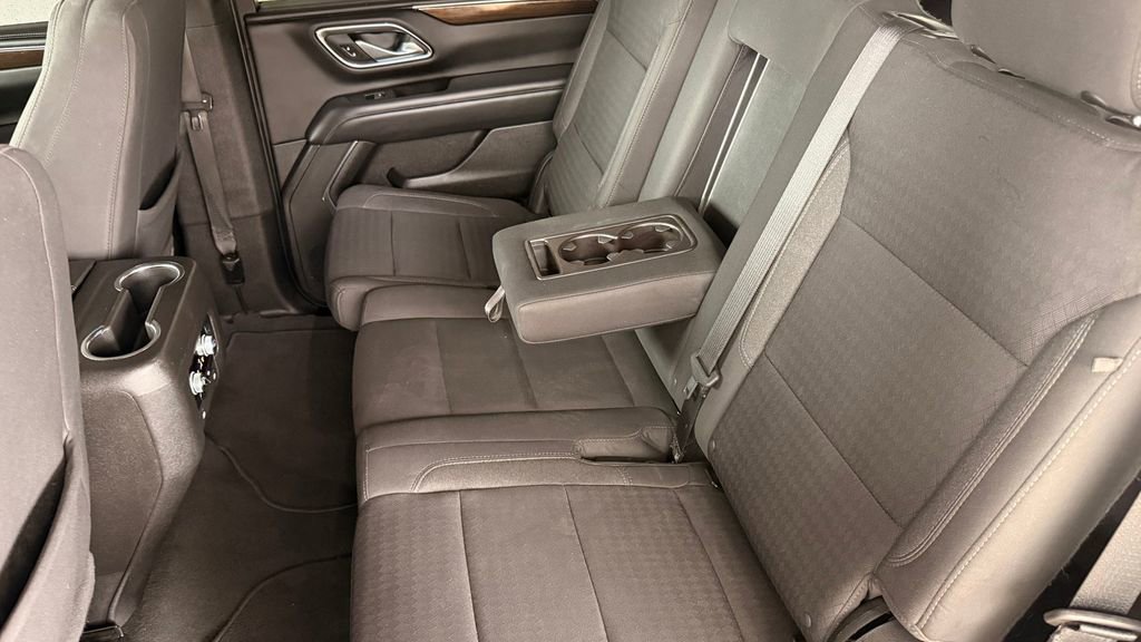 Used 2022 GMC Yukon SLE w/ Gmc Pro Safety Plus Package AWD/4WD image 27