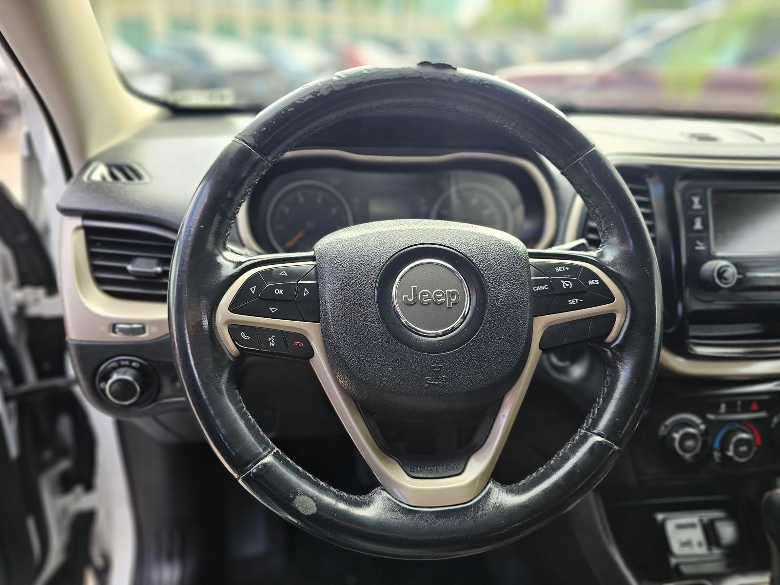 Used 2015 Jeep Cherokee Sport w/ Sport Appearance Group image 23