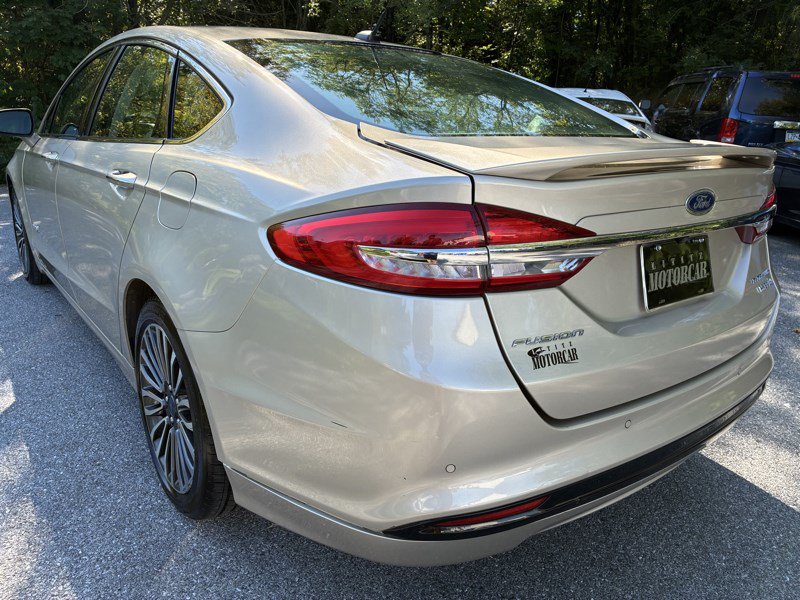 Used 2018 Ford Fusion Titanium FWD image 4