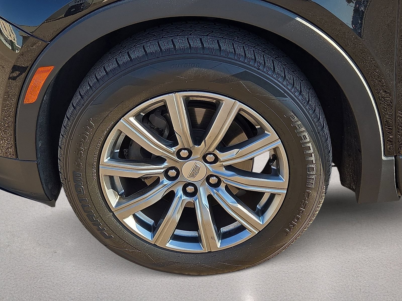 Used 2019 Cadillac XT4 Premium Luxury FWD image 11