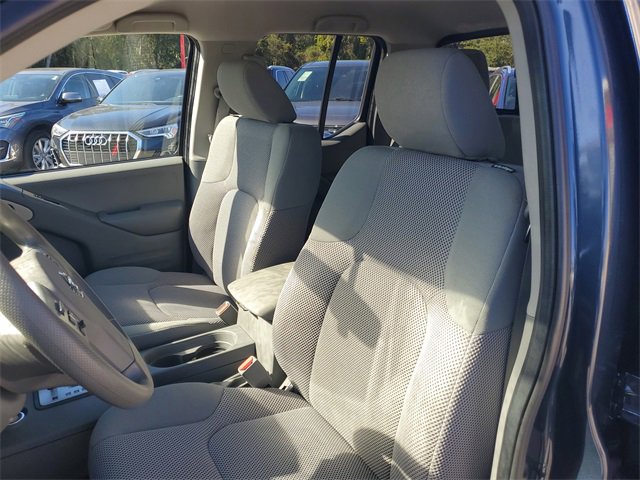 Used 2020 Nissan Frontier SV image 18