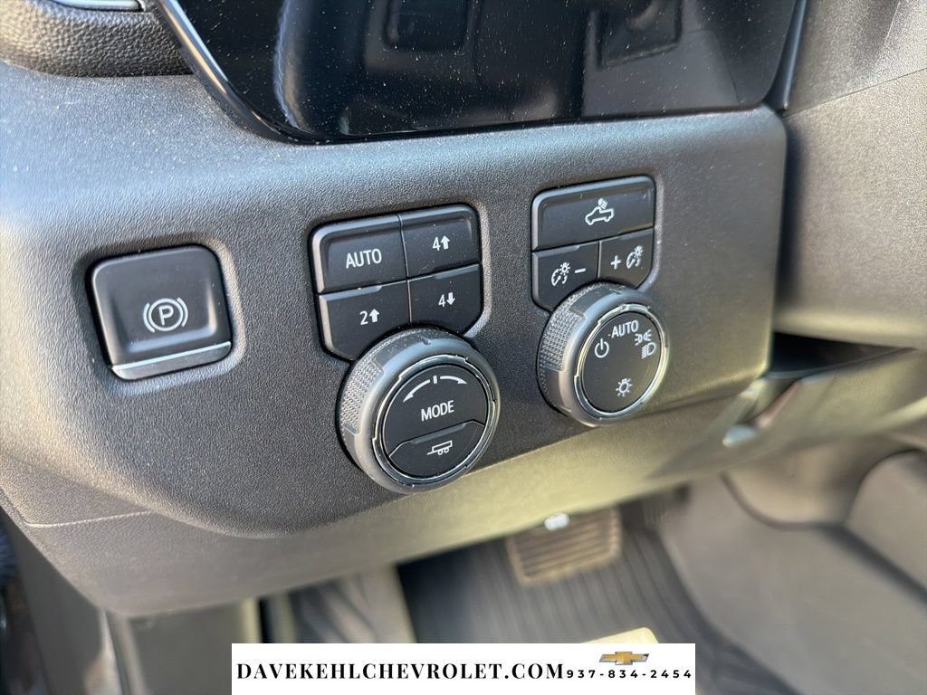 Used 2023 Chevrolet Silverado 1500 LT AWD/4WD image 11