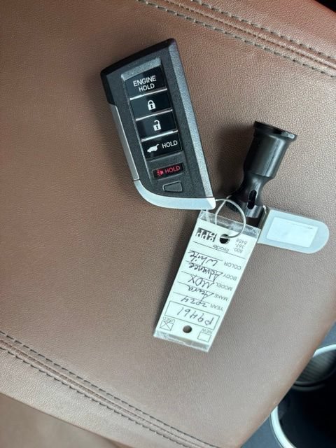 Used 2024 Acura MDX SH-AWD w/ Advance Package image 6