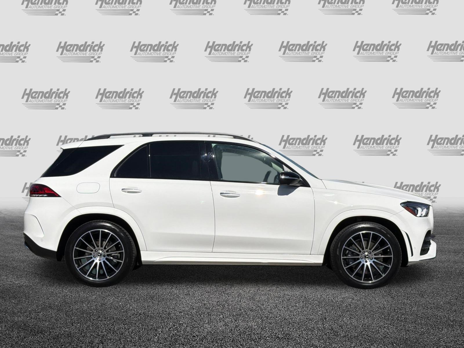 Used 2023 Mercedes-Benz GLE 450 4MATIC image 3