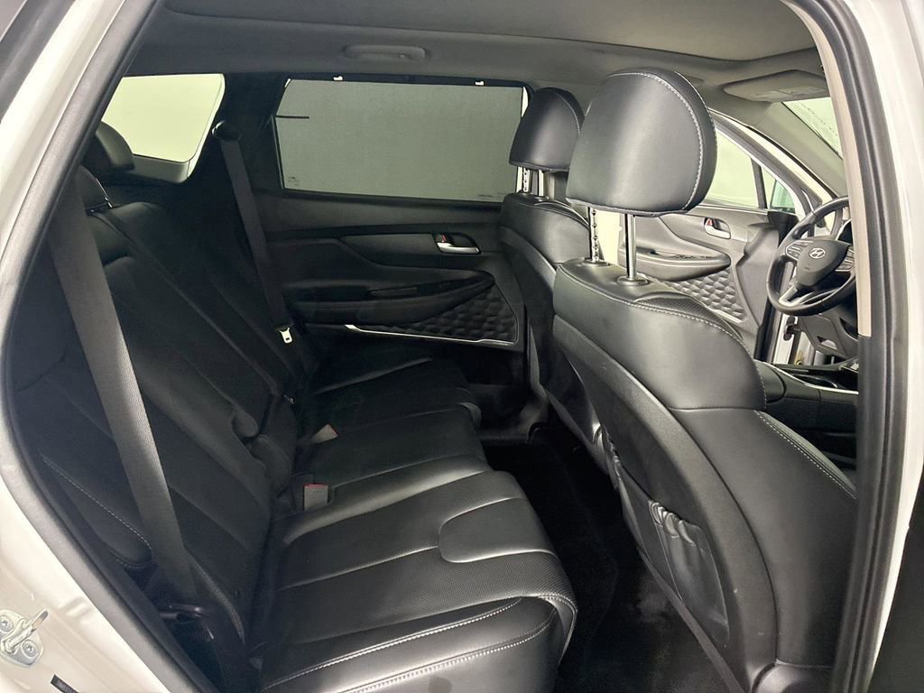 Used 2023 Hyundai Santa Fe SEL w/ Premium Package image 17