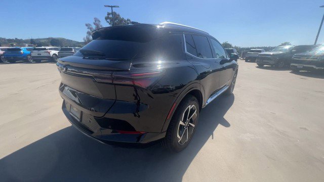 Used 2025 Chevrolet Equinox EV LT w/ Convenience Package image 8