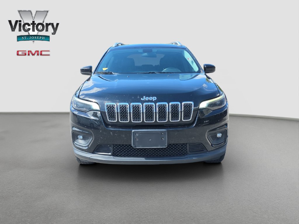 Used 2019 Jeep Cherokee Latitude Plus AWD/4WD image 2