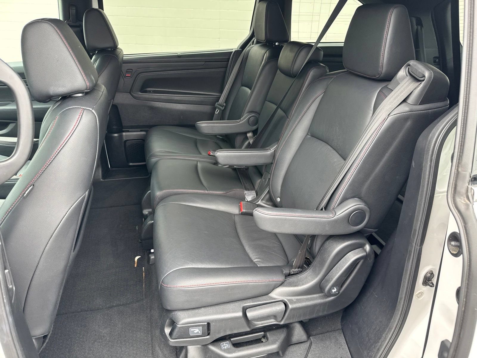 Used 2025 Honda Odyssey Sport-L image 14