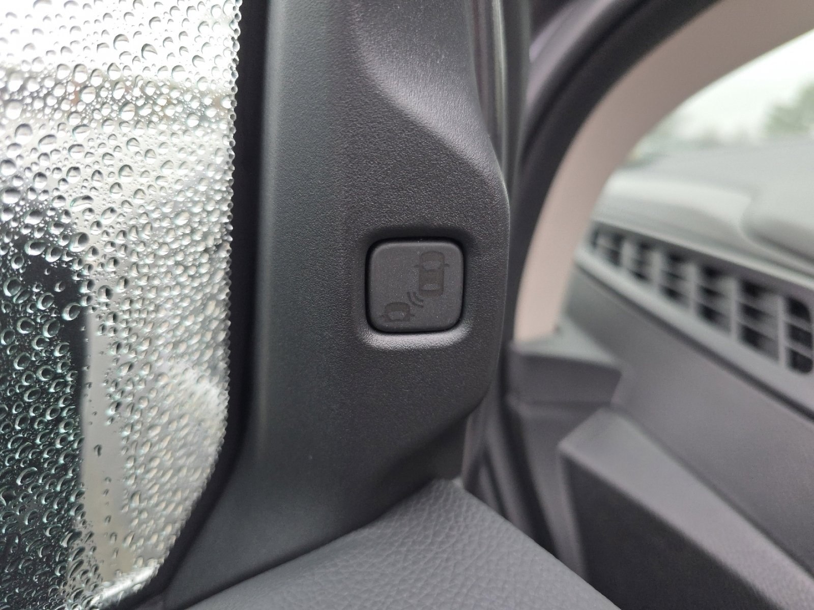 New 2026 Honda Odyssey Touring image 23