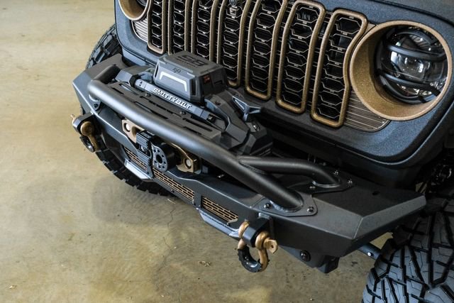 Used 2025 Jeep Gladiator Rubicon w/ Safety Group AWD/4WD image 19