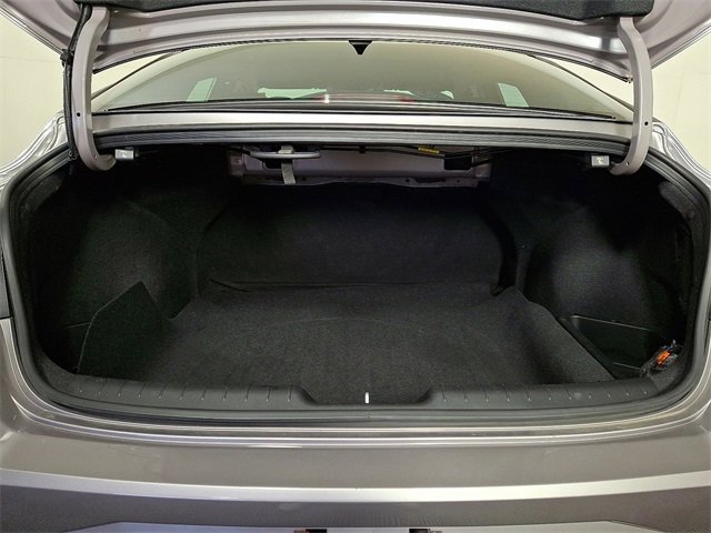 Used 2023 Hyundai Elantra SE w/ Preferred Accessory Package image 30