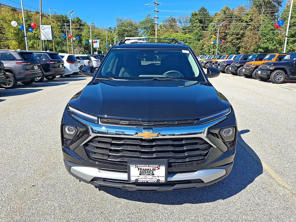 Used 2024 Chevrolet TrailBlazer LT AWD/4WD image 28