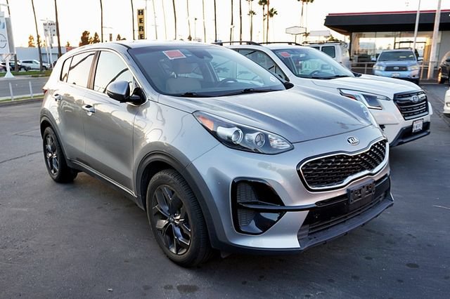 Certified 2022 Kia Sportage LX w/ LX FWD Value Edition Package image 1