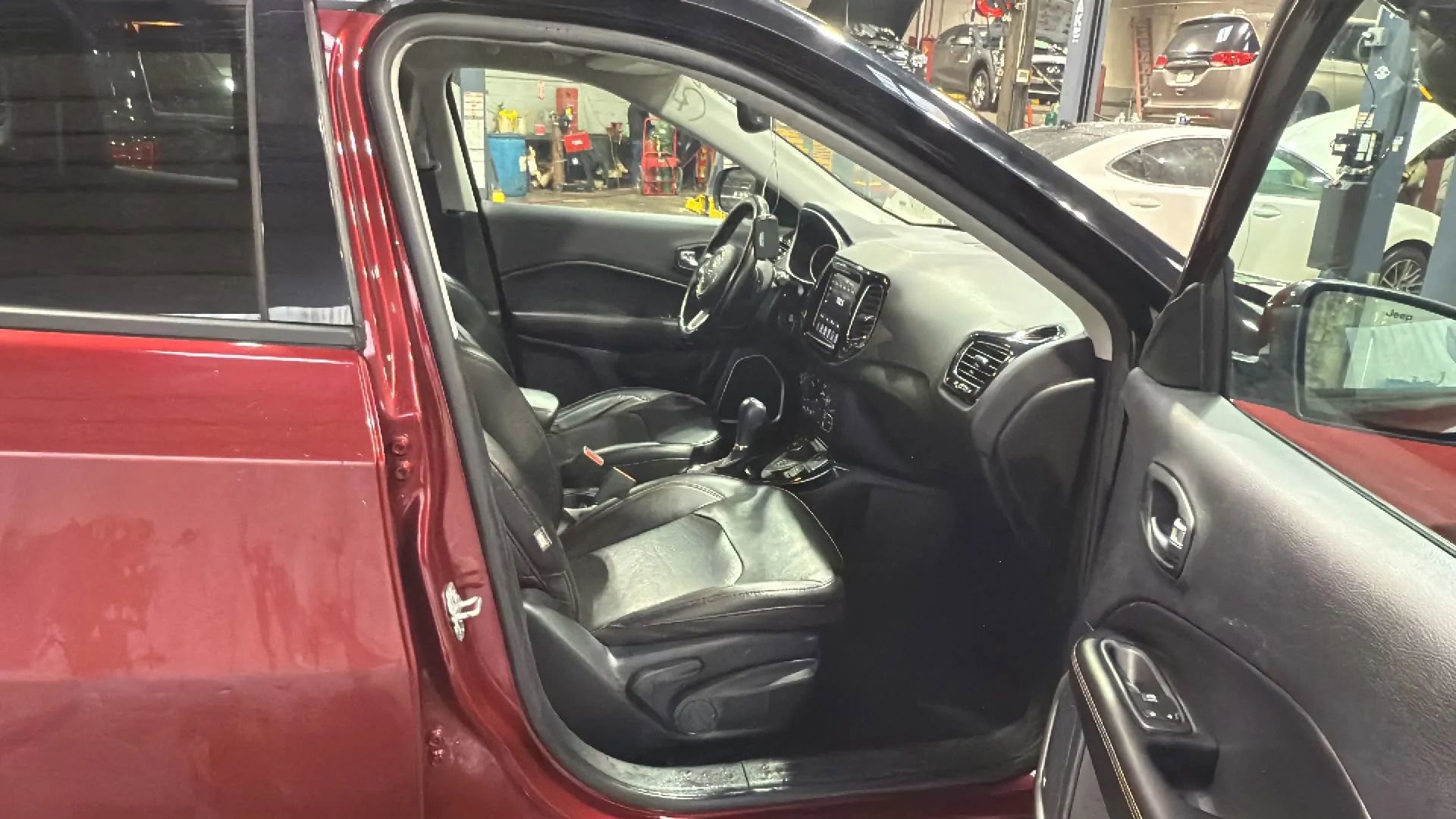 Used 2021 Jeep Compass Limited w/ Sun and Sound Group image 25