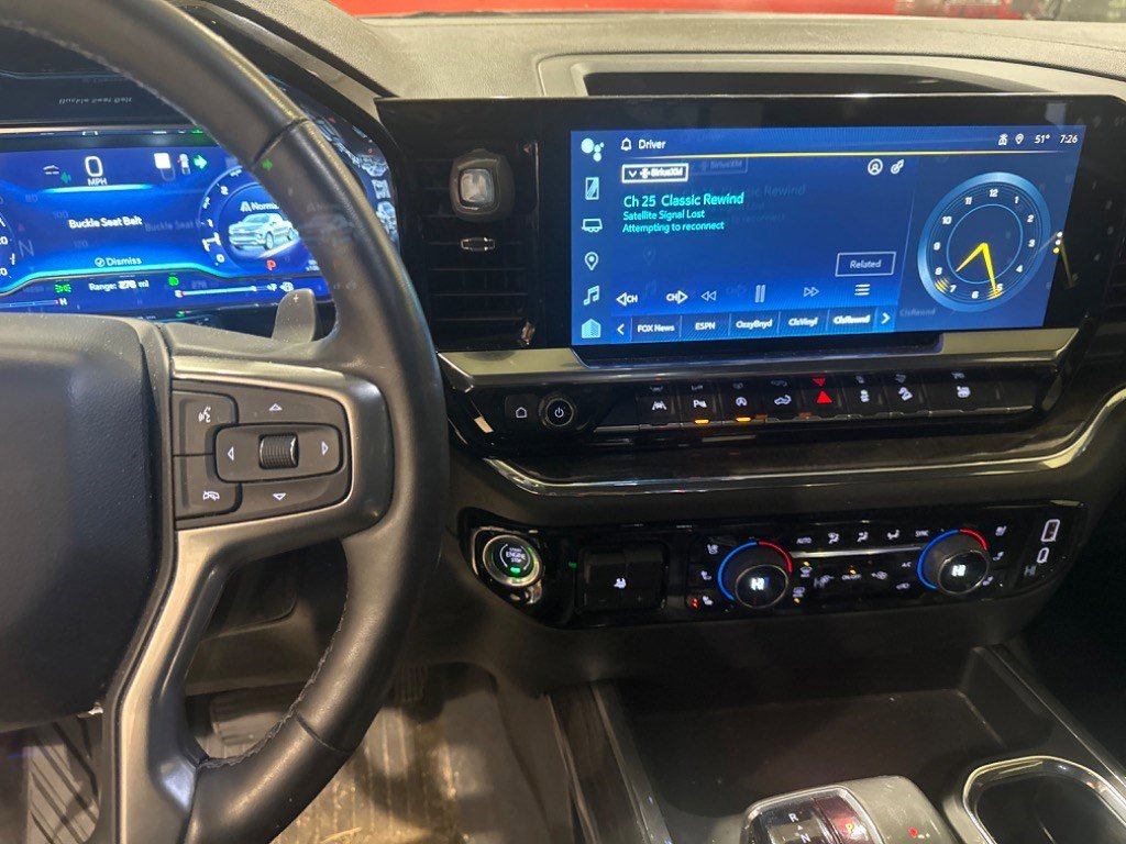 Used 2023 Chevrolet Silverado 1500 LTZ AWD/4WD image 2