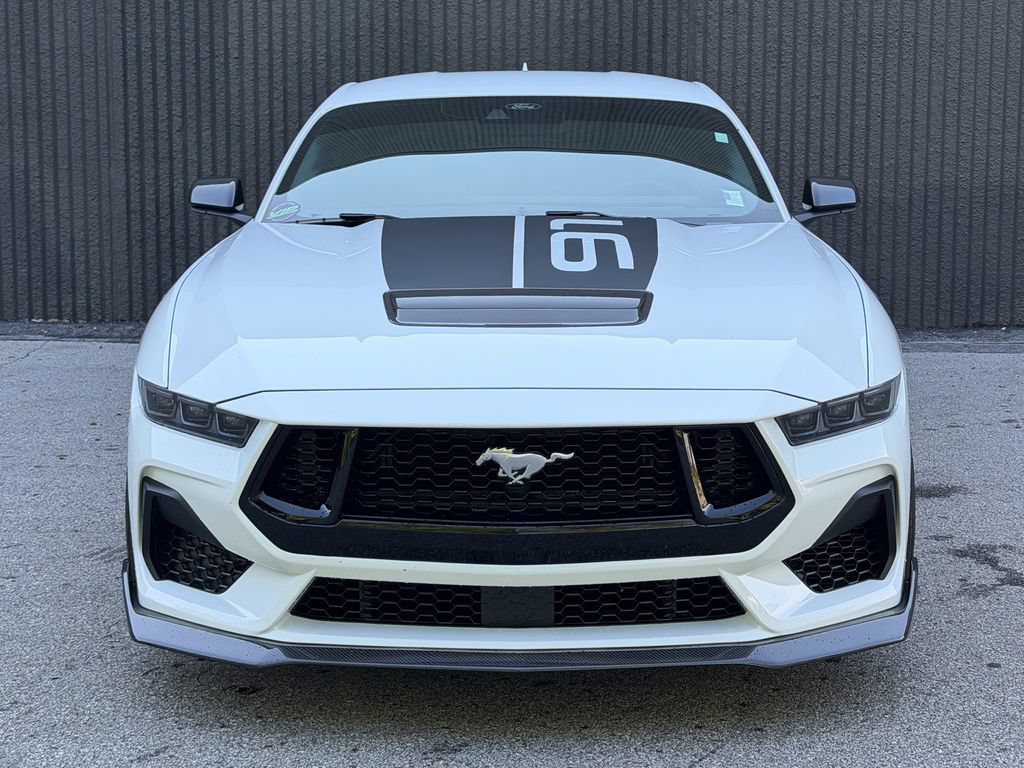 Used 2025 Ford Mustang GT Premium w/ GT Performance Package RWD image 3