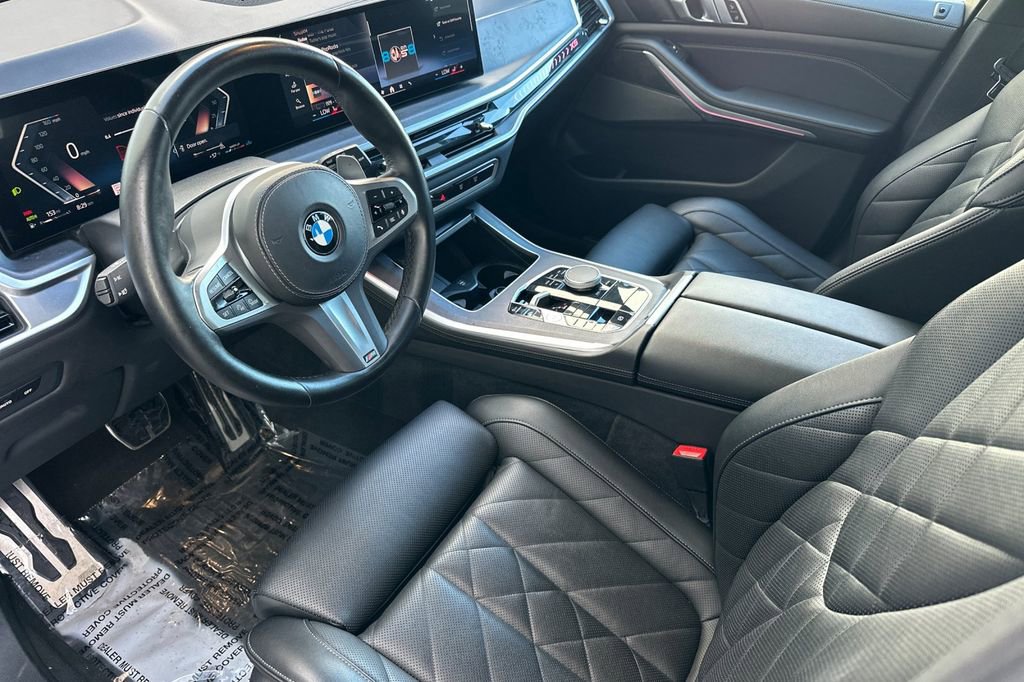 Used 2024 BMW X5 sDrive40i w/ M Sport Package image 9