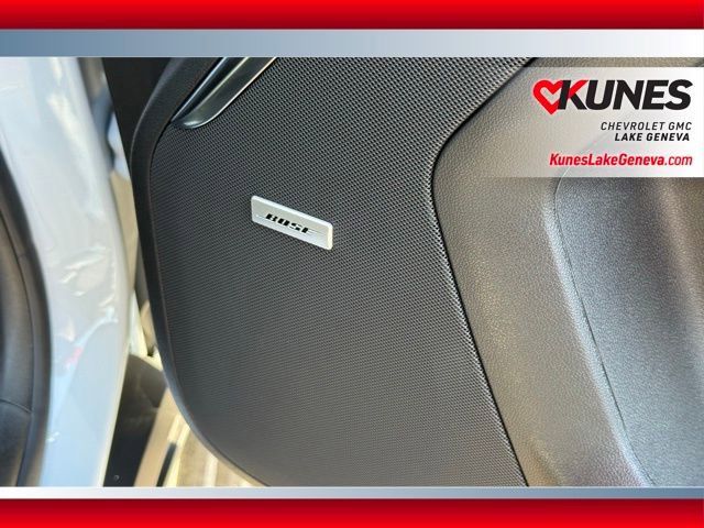 New 2026 Chevrolet Suburban High Country image 22