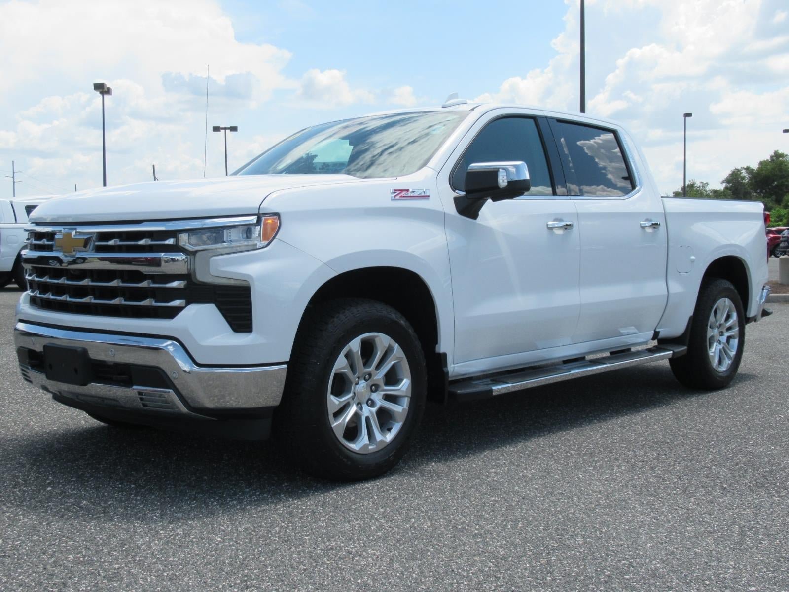 Used 2023 Chevrolet Silverado 1500 LTZ w/ Z71 Off-Road Package AWD/4WD image 3