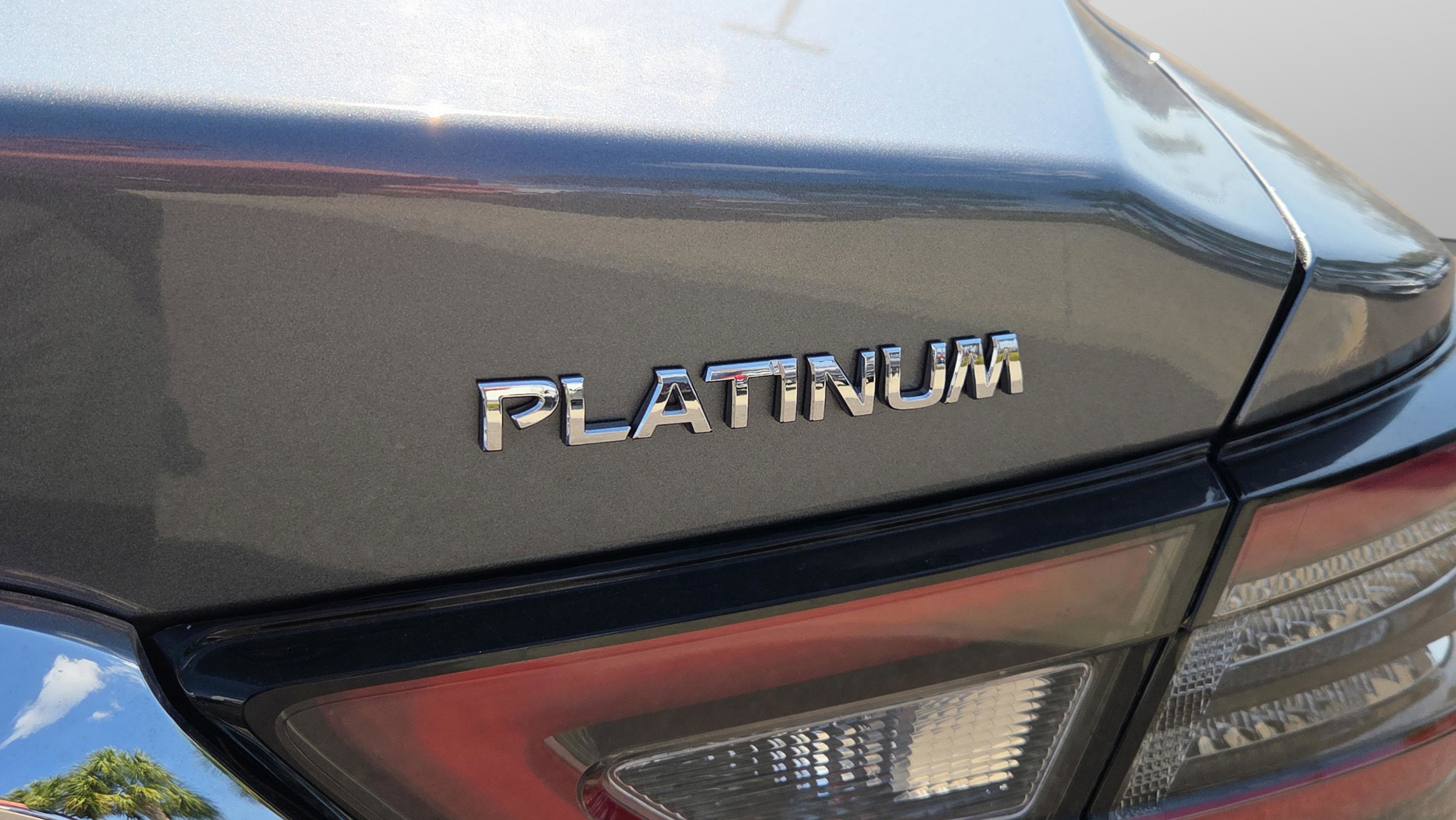 Used 2023 Nissan Maxima Platinum w/ Sport Mat Group FWD image 35