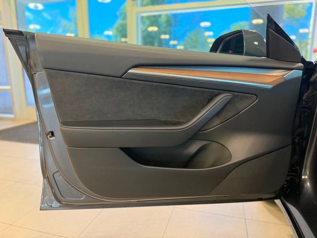 Used 2023 Tesla Model 3 Standard Range RWD image 18