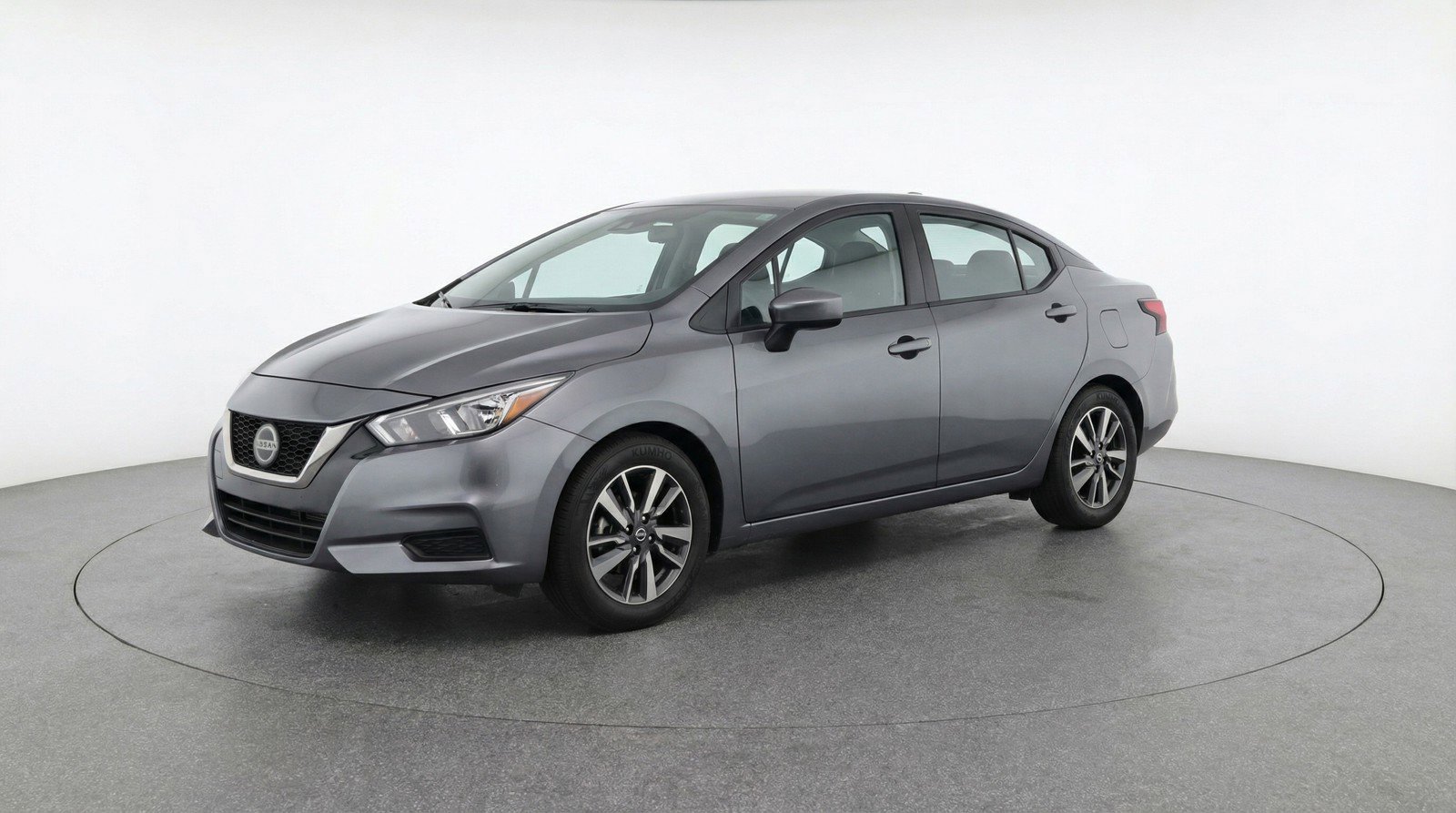 Used 2025 Nissan Versa SV FWD image 3
