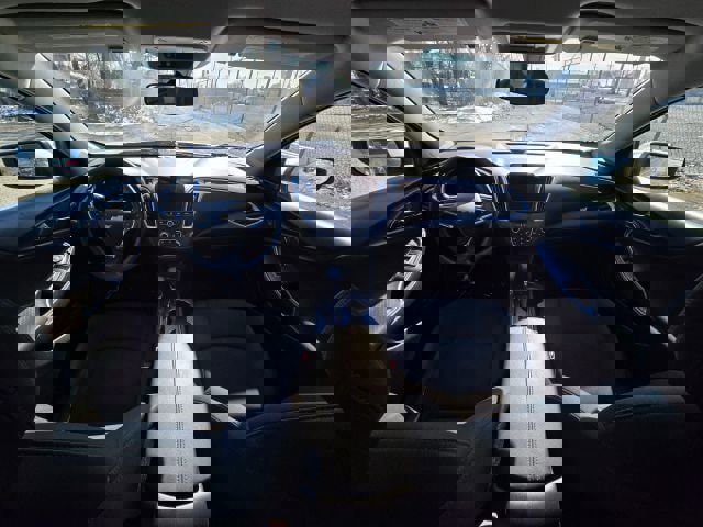 Used 2021 Chevrolet Malibu LT image 17