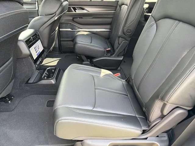 New 2026 Jeep Grand Wagoneer Summit AWD/4WD image 28