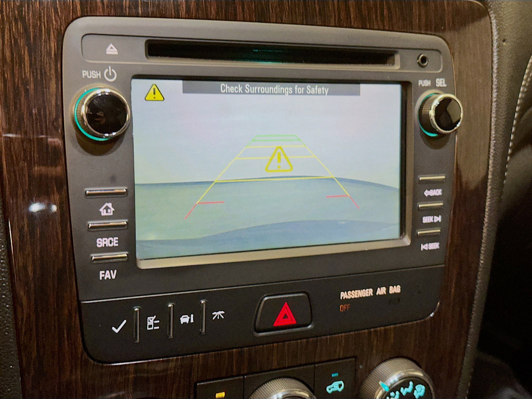 Used 2016 Chevrolet Traverse LT image 22