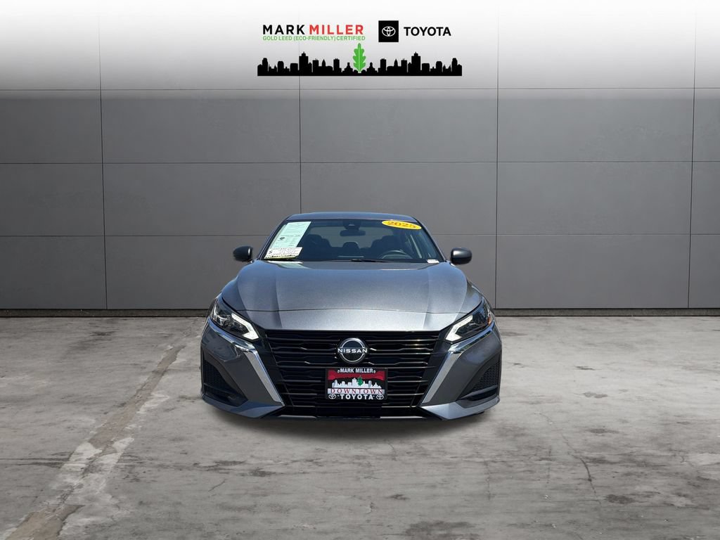 Used 2025 Nissan Altima 2.5 SV FWD image 27