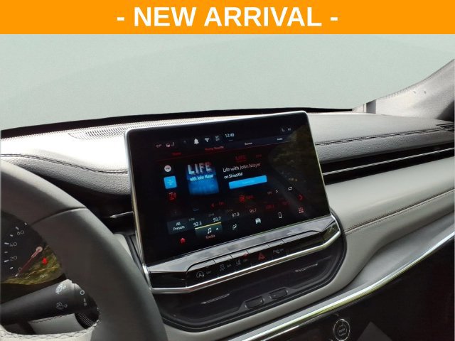 Used 2024 Jeep Compass Limited AWD/4WD image 30
