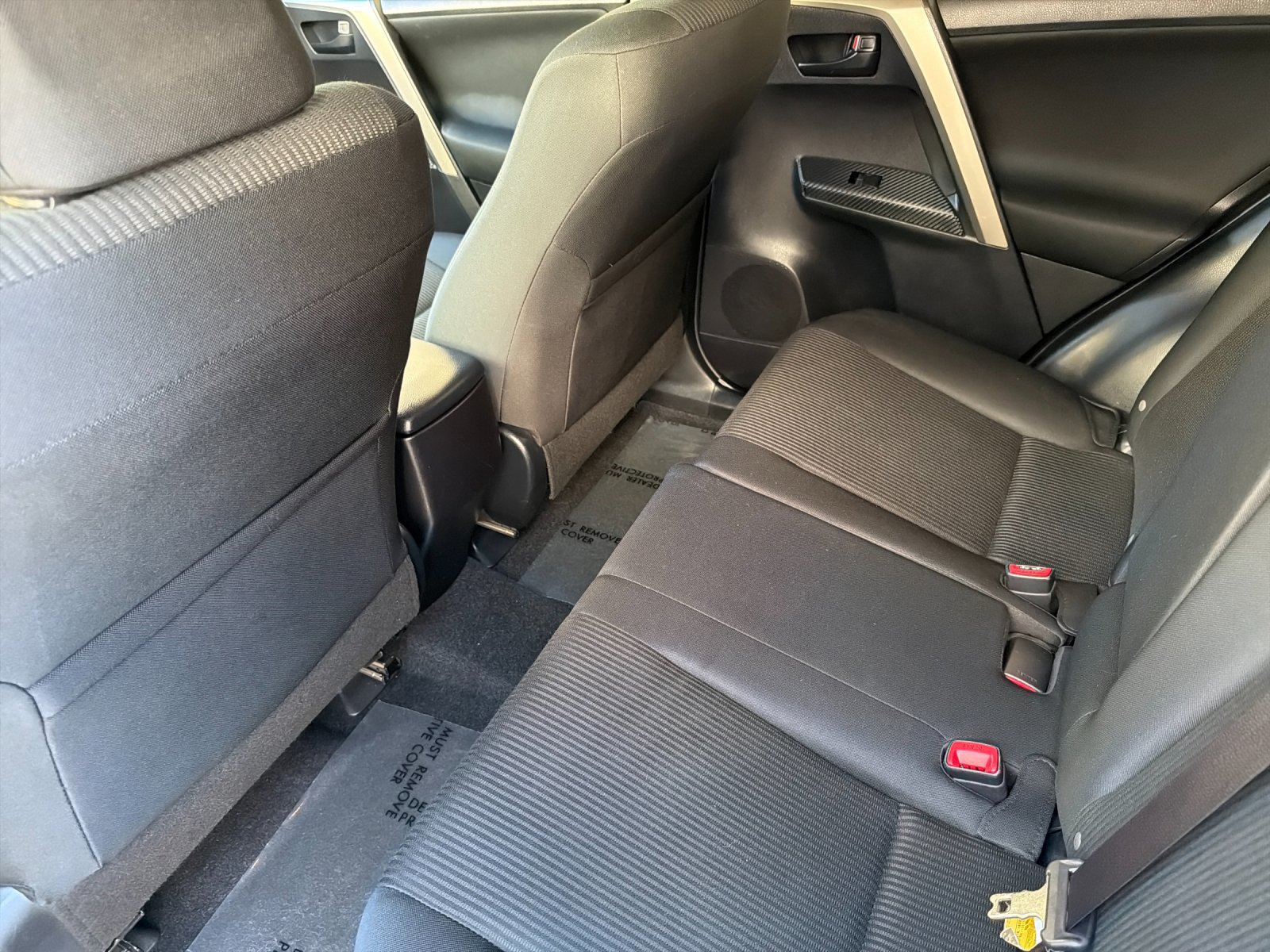 Used 2015 Toyota RAV4 LE FWD image 14