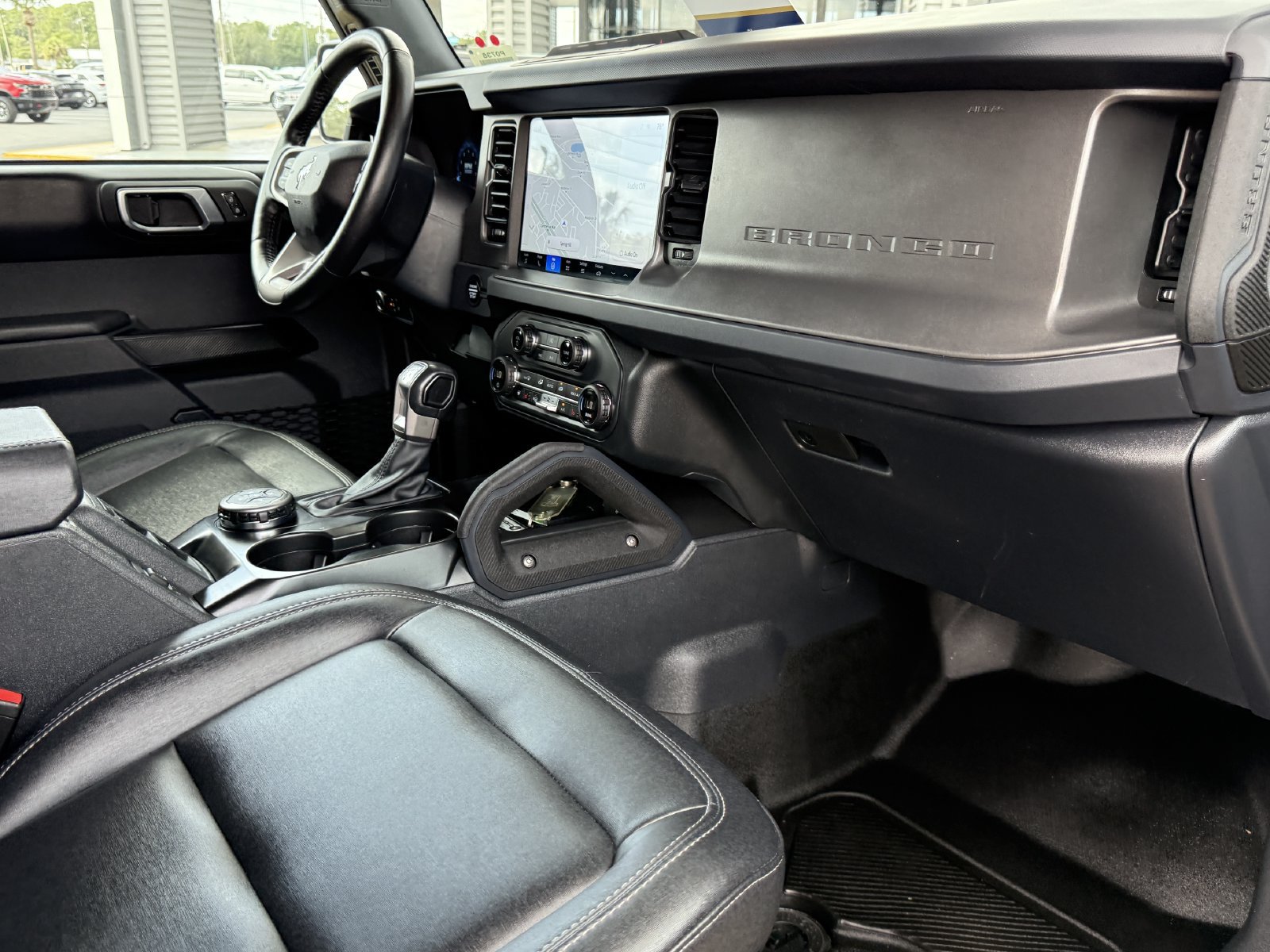 Certified 2025 Ford Bronco Badlands AWD/4WD image 13