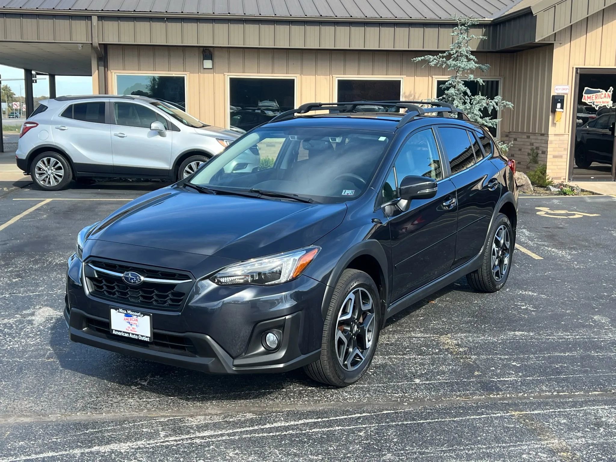 Used 2019 Subaru Crosstrek 2.0i Limited w/ Popular Package #4 image 4