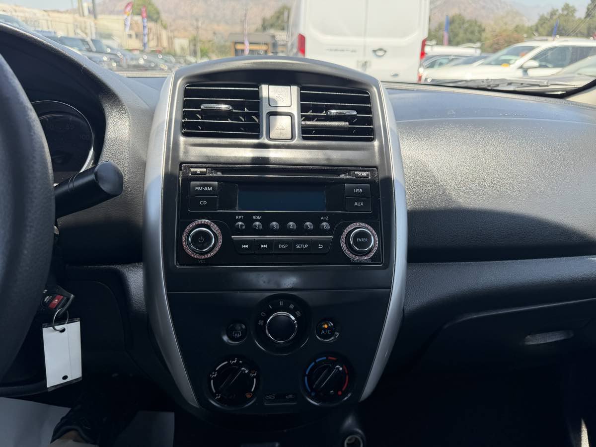 Used 2017 Nissan Versa SV FWD image 17