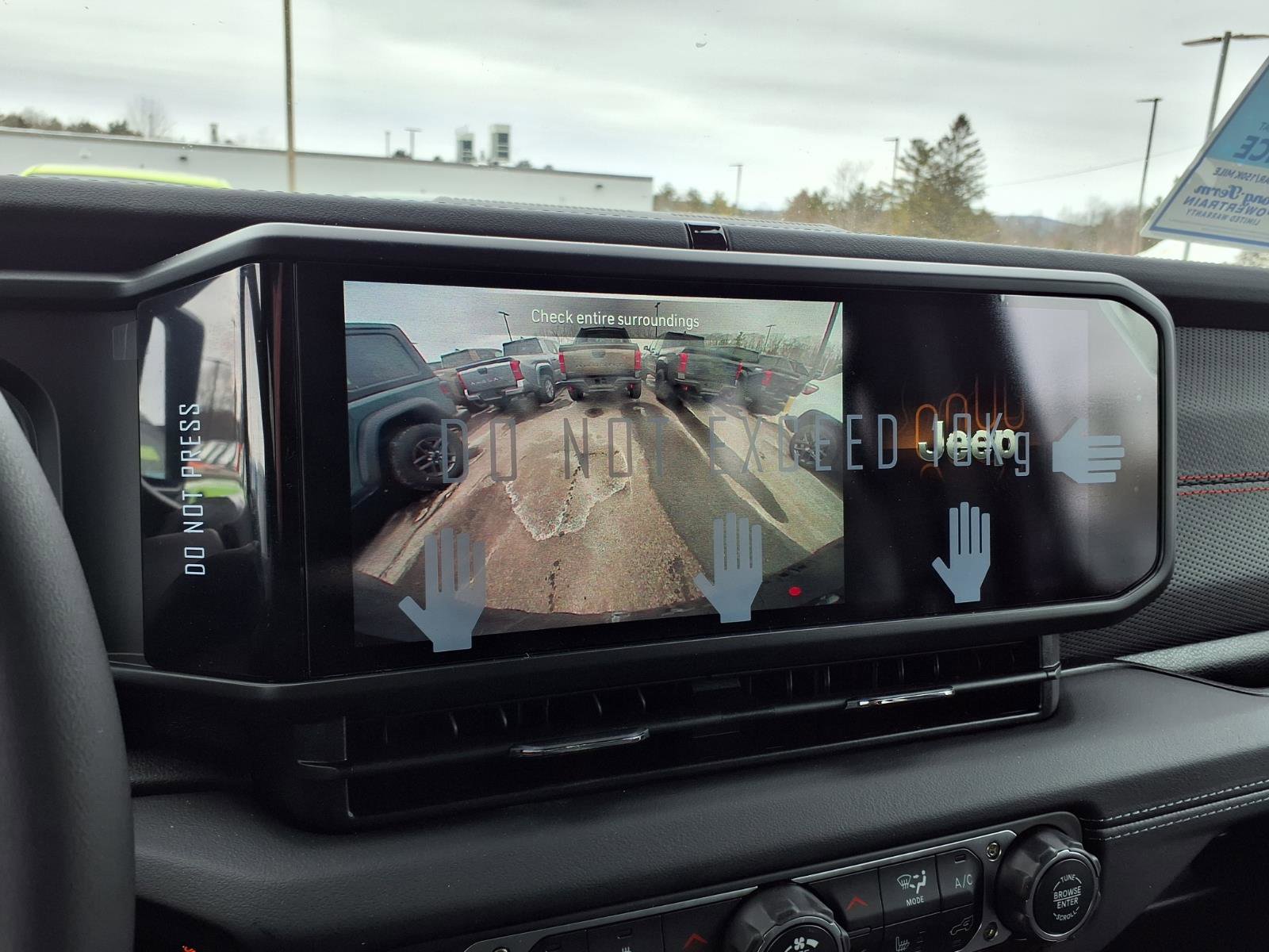 New 2026 Jeep Wrangler Unlimited Rubicon image 10