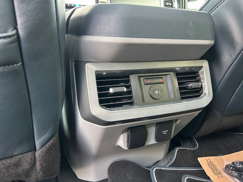 Used 2023 Ford F350 Limited image 37