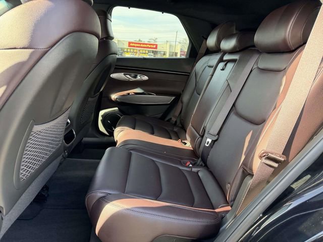 Used 2022 Genesis GV70 2.5T w/ Advanced Package image 14