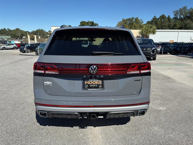 New 2026 Volkswagen Atlas Peak Edition image 5